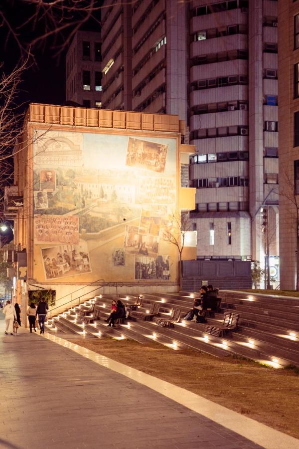 Отель Brown Machne Yehuda Иерусалим Экстерьер фото
